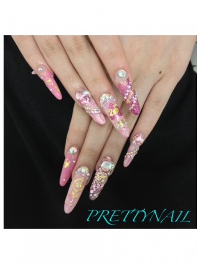 ピンクピンクツイードのbarbie冬スカルプ 池袋のネイルサロン ネイルスクール Prettynail プリティーネイル